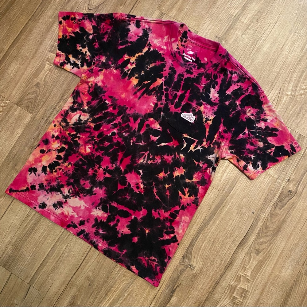 🐦‍🔥NEW🐦‍🔥 CUSTOM NIKE TIE DYE MEN’S TEE